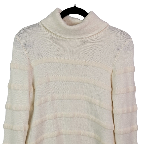 Lacoste Cashmere Wool Blend Turtle Neck 3D Long Sleeve Sweater With Thumb Holes - Picture 4 of 15